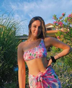 Zehra Gunes nude 5