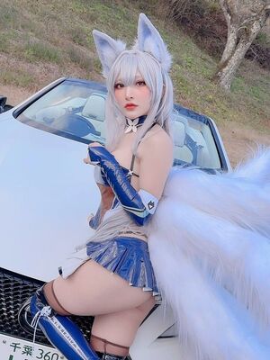 Zell Ching nude 2