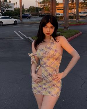 Zhang Xinmu nude 4