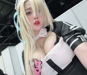 Zia Kwon nude 9