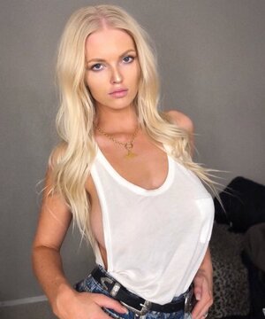 Zienna Eve nude 11