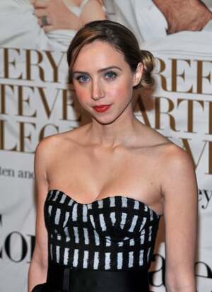 Zoe Kazan nude 4