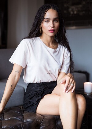 Zoe Kravitz nude 4