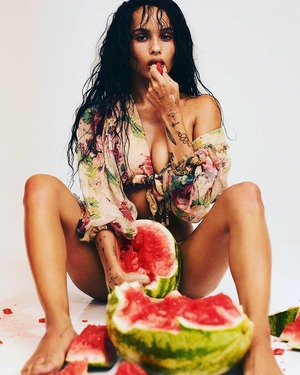 Zoe Kravitz nude 7
