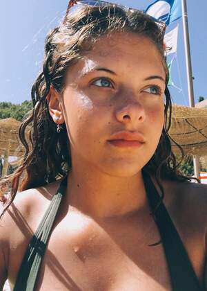 Zoe Sedney nude 8