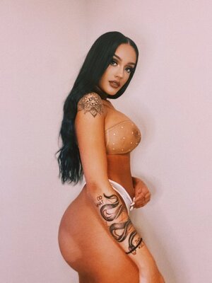 Zoey Sinn nude 3