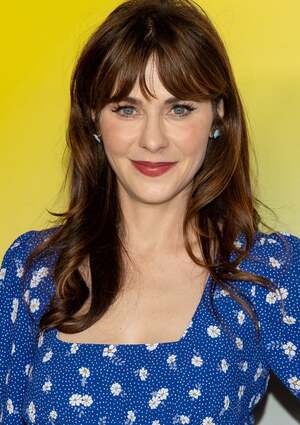 Zooey Deschanel nude 8