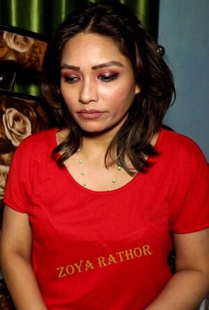 Zoya Rathore nude 10