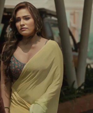 Zoya Rathore nude 8