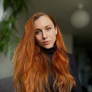 Zrzka Ve Fitku nude 10