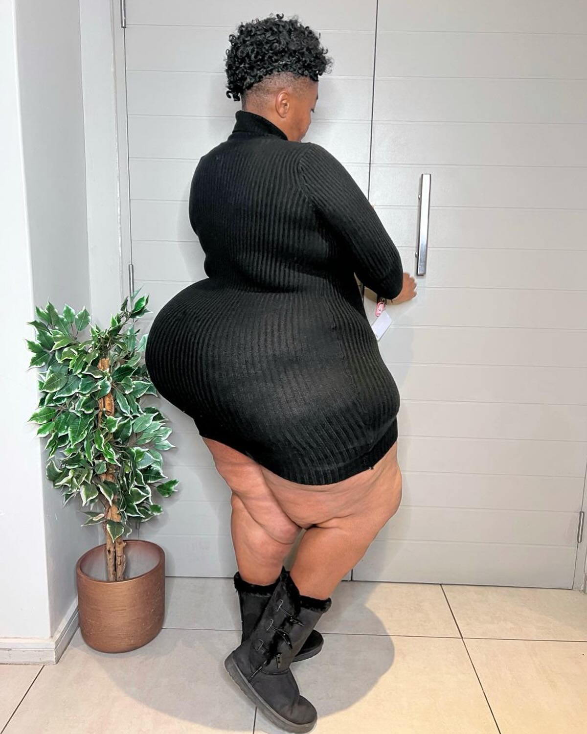 Zulu SSBBW nude 2