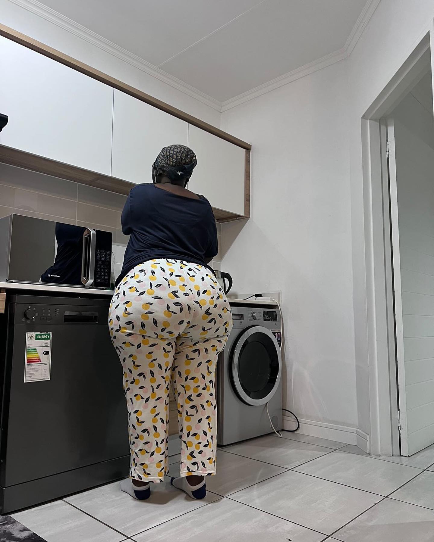 Zulu SSBBW nude 3